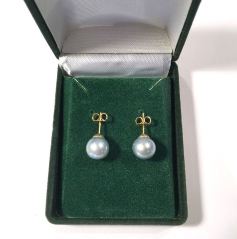 14k Gold, 9 1/2mm Grey Pearls